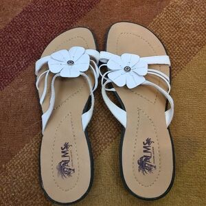 Palms White Flat Sandals with Flower Decoration and straps